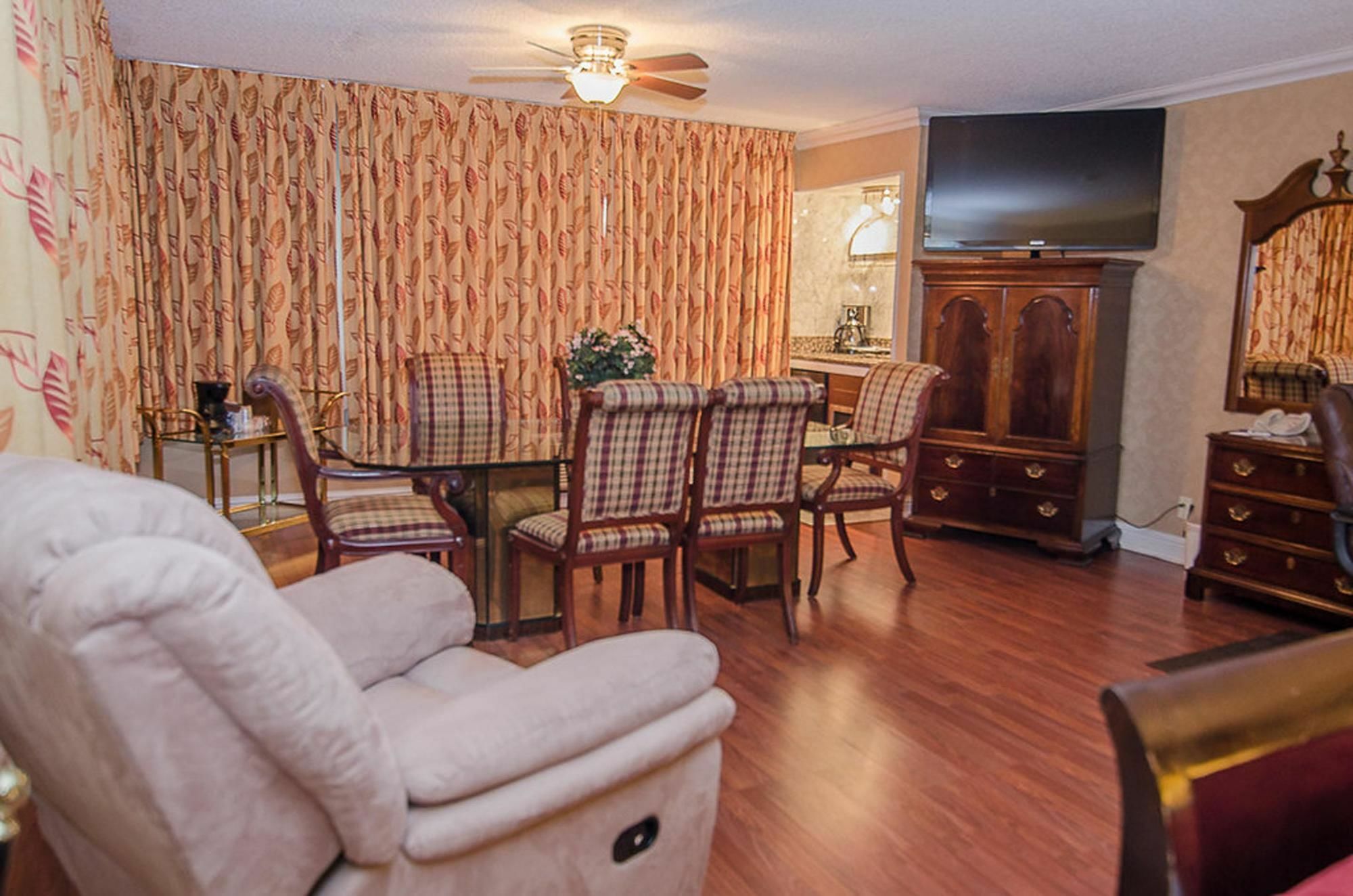 Surestay Plus Hotel By Best Western Reno Airport Экстерьер фото